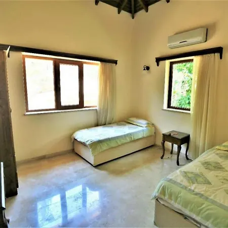 Peaceful With Jacuzzi And Private Pool In Villa *