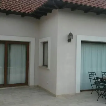 Peaceful With Jacuzzi And Private Pool In