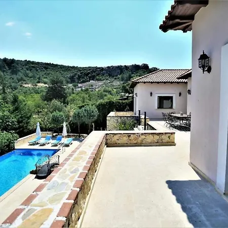 Peaceful With Jacuzzi And Private Pool In Villa *
